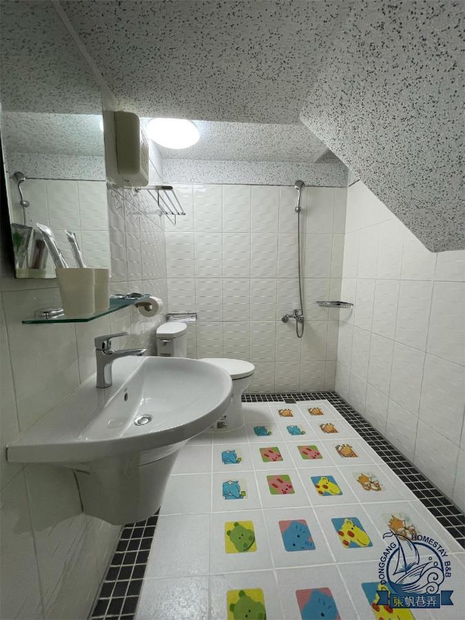 Donggang Homestay-Dongfan מראה חיצוני תמונה